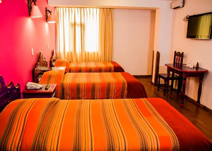 Warari Hotel